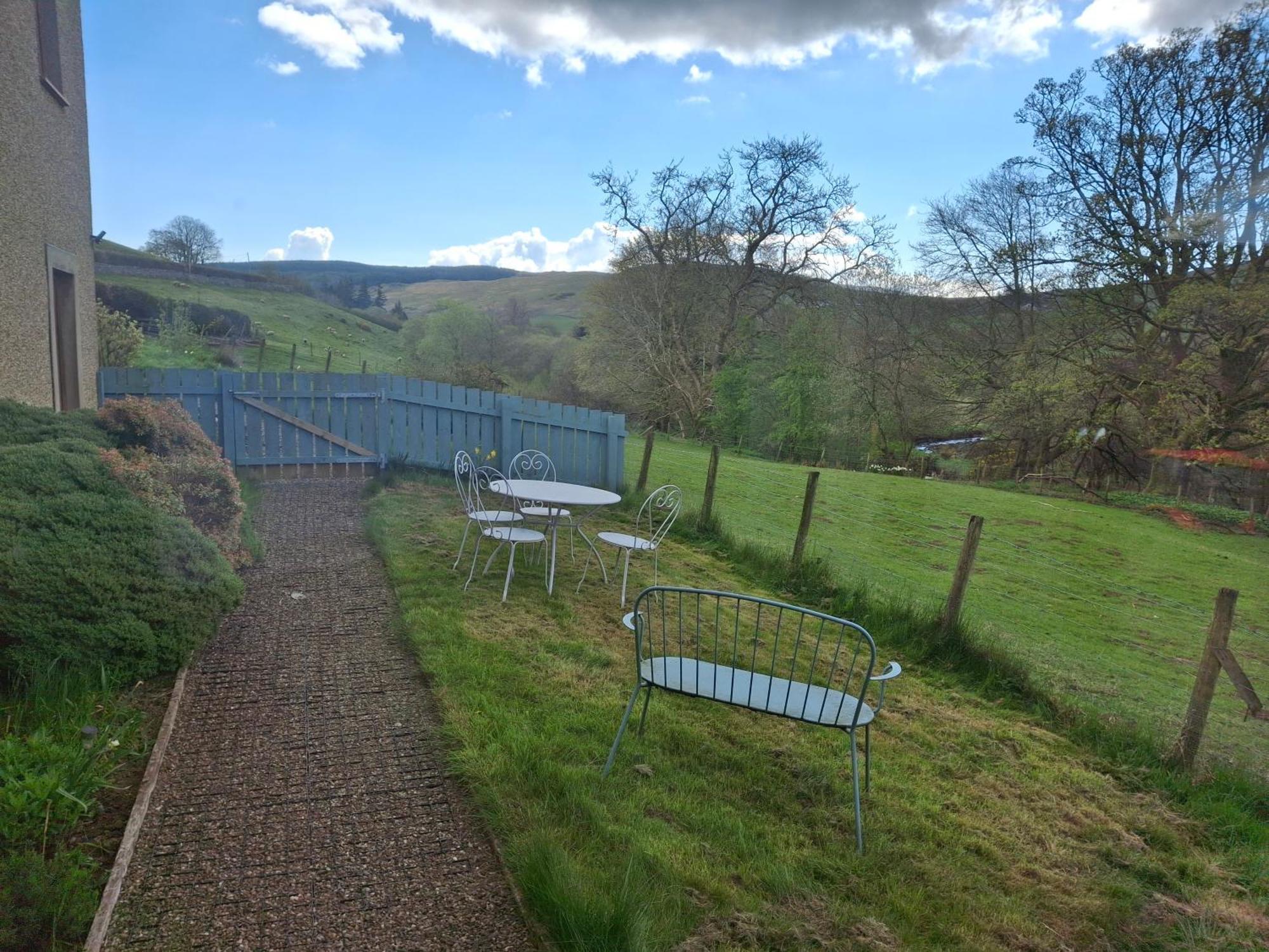 Rockfoot B&B Fintry エクステリア 写真